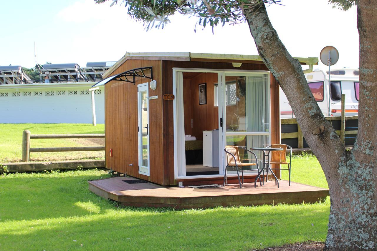 Urenui Beach Camp Bagian luar foto